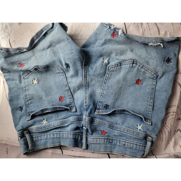 Gap Women's 5 " Embroidered Star Print Denim Shorts Medium Indigo 27 - Picture 8 of 9